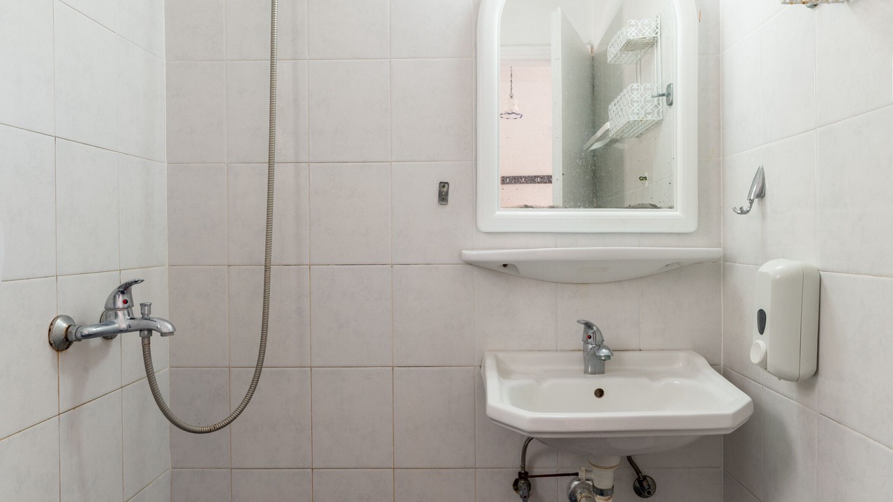 Photo of Bathroom in Vathi