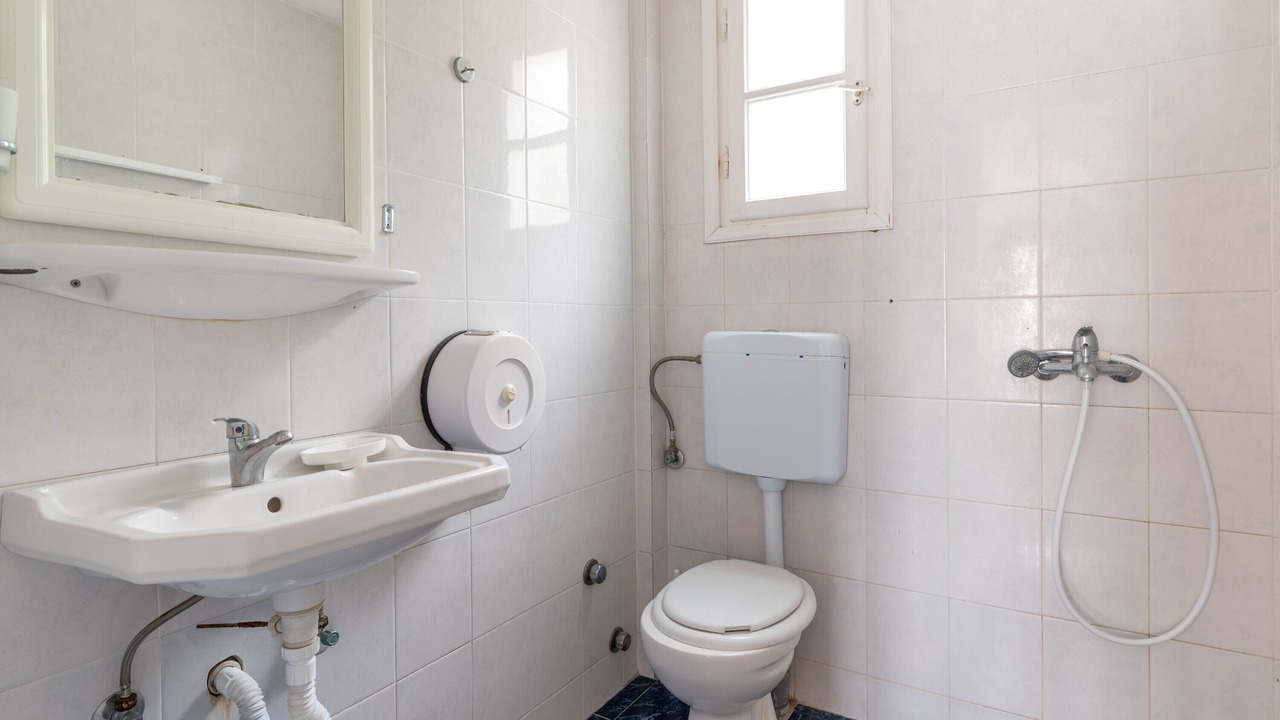 Photo of Bathroom in Vathi