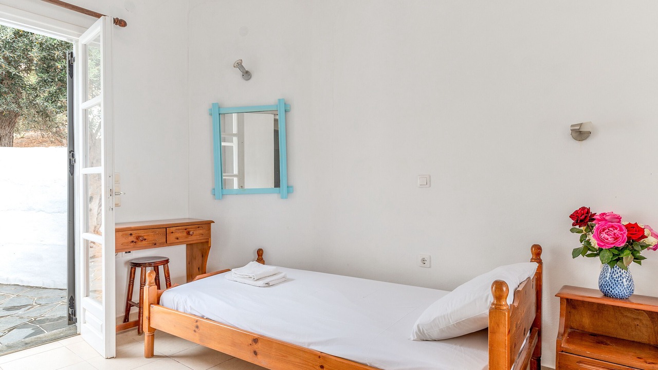 Photo of Bedroom in Vathi