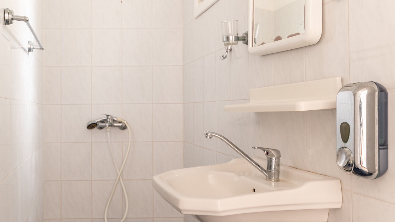 Photo of Bathroom in Vathi