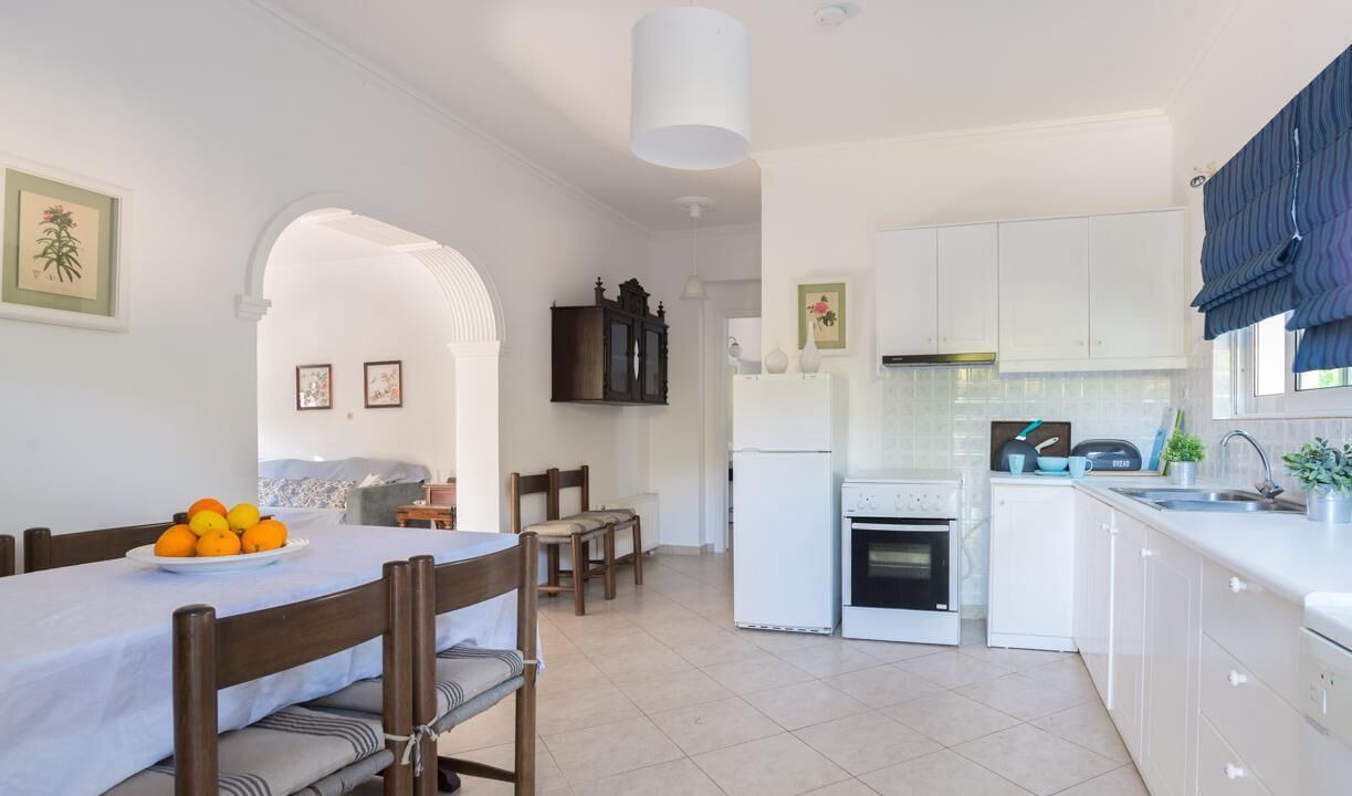 Photo of Bedroom in Neromilos