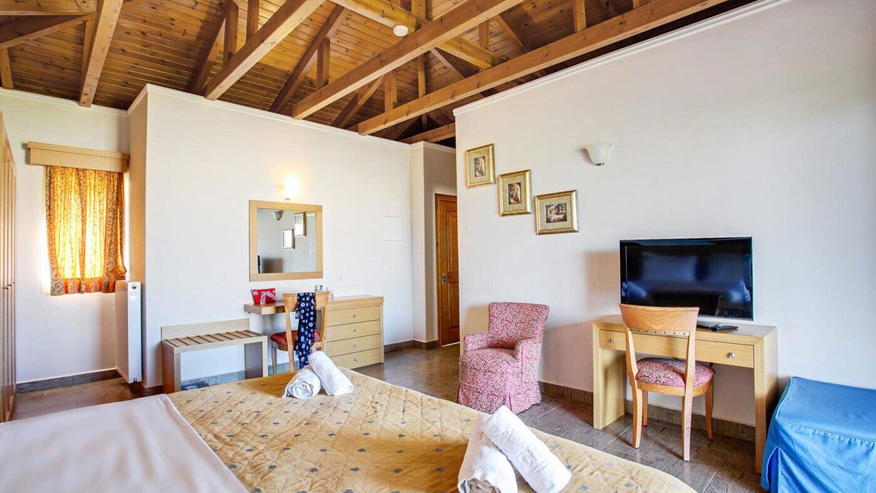 Photo of Bedroom in Platanias Town