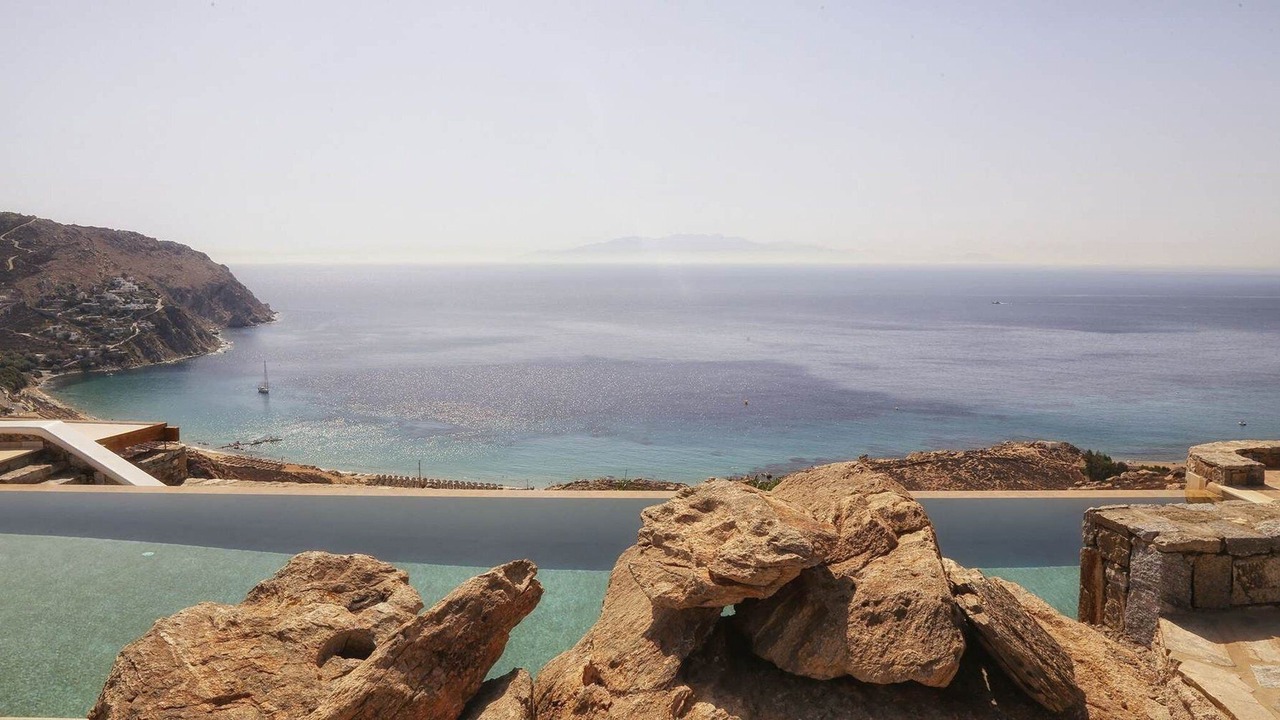 Photo of Others in Elia