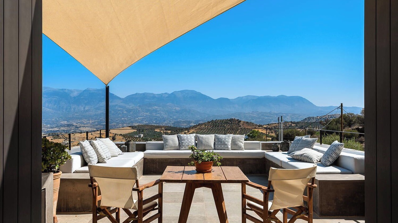 Photo of Outdoor in Mires