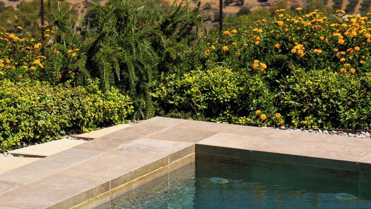 Photo of Outdoor in Mires