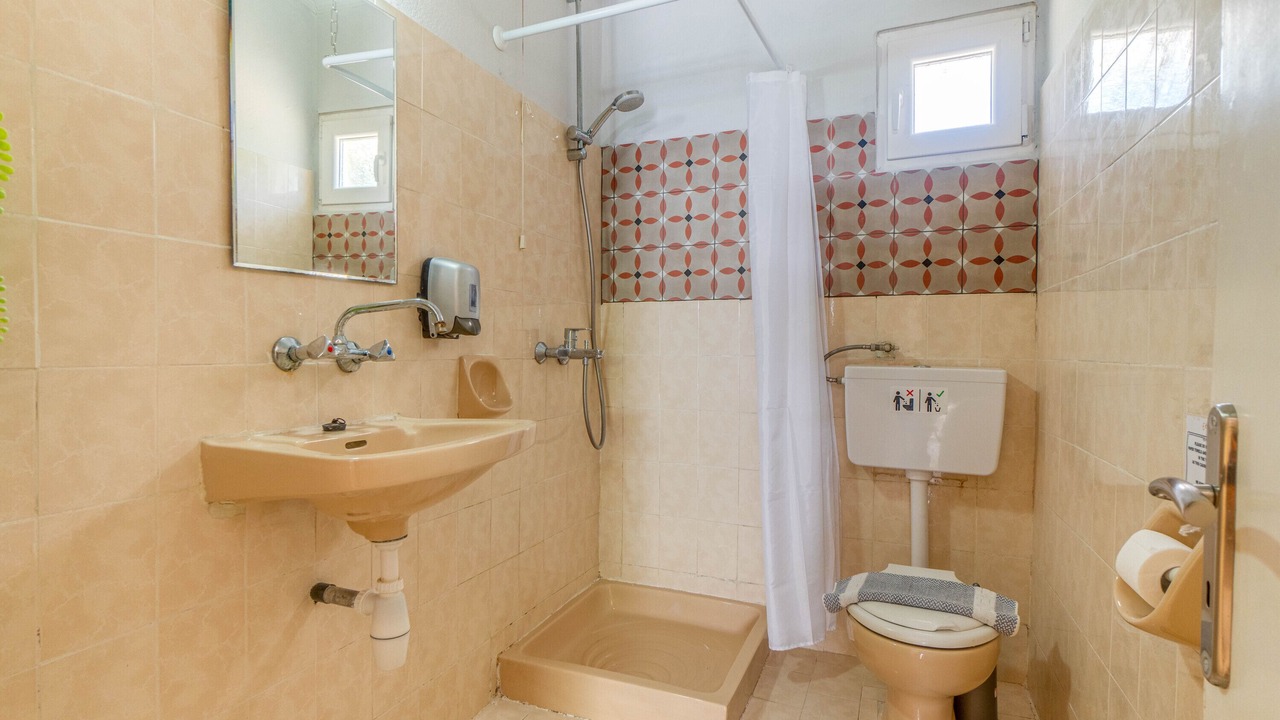 Photo of Bathroom in Agios Spyridon Corfu