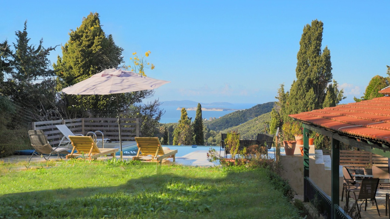 Photo of Outdoor in Magoulades