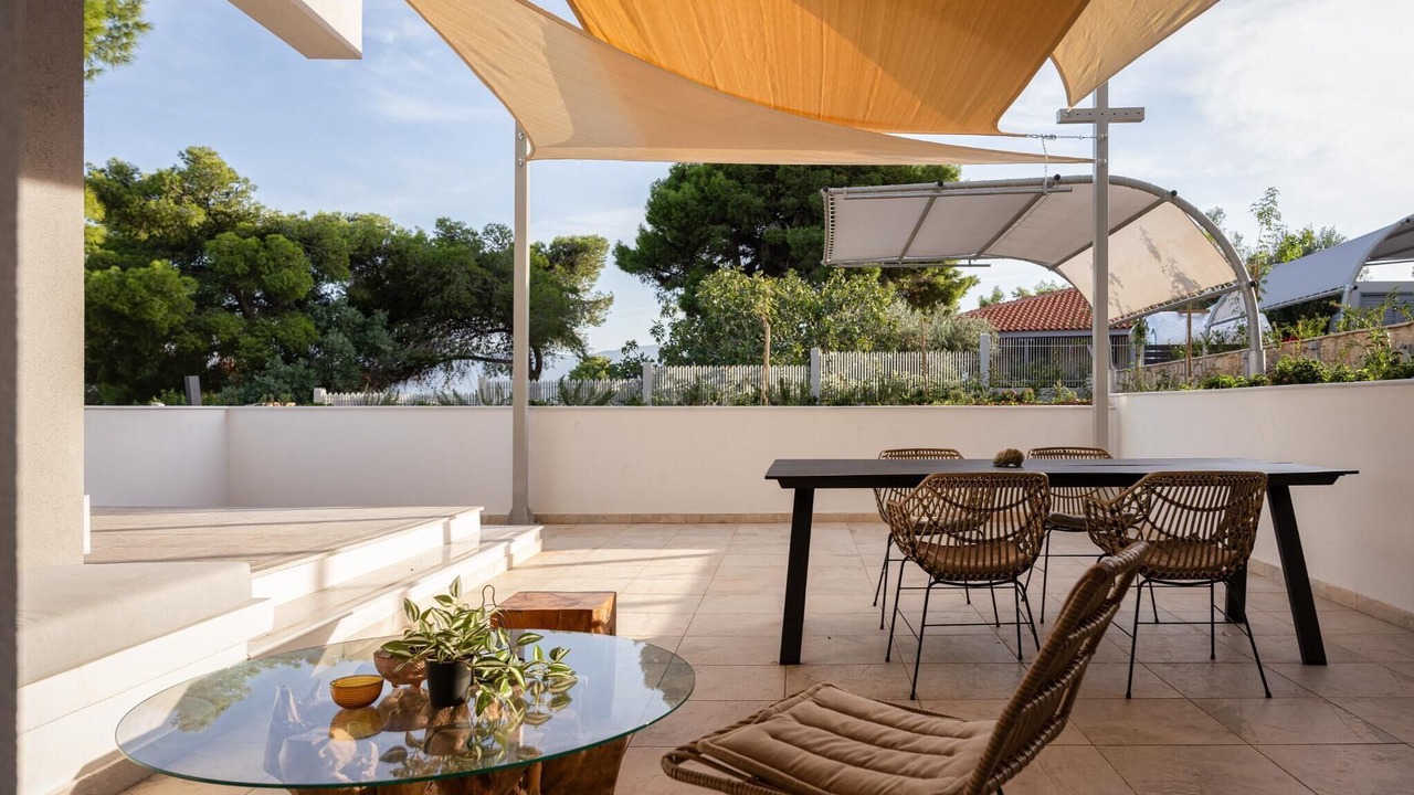 Photo of Outdoor in Isthmia