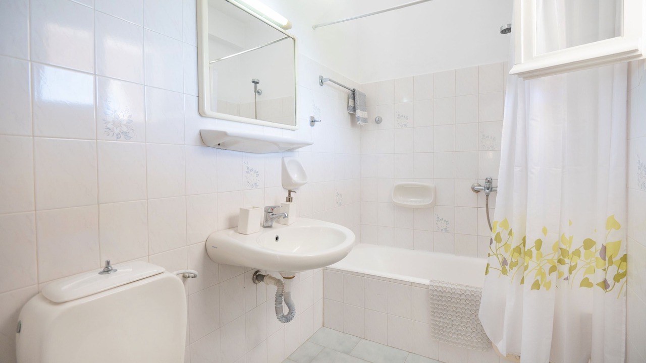 Photo of Bathroom in Agios Stefanos