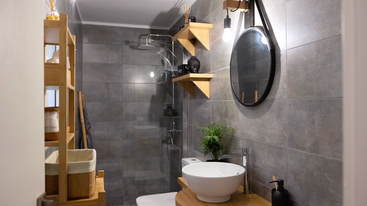 Photo of Bathroom in Aigaleo