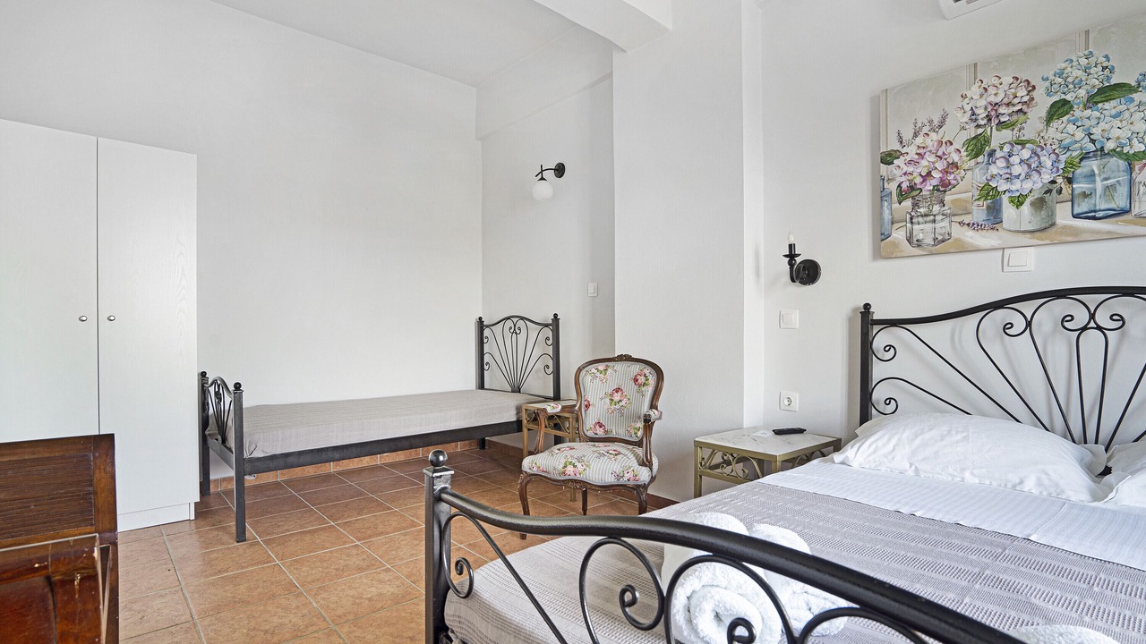 Photo of Bedroom in Kalata