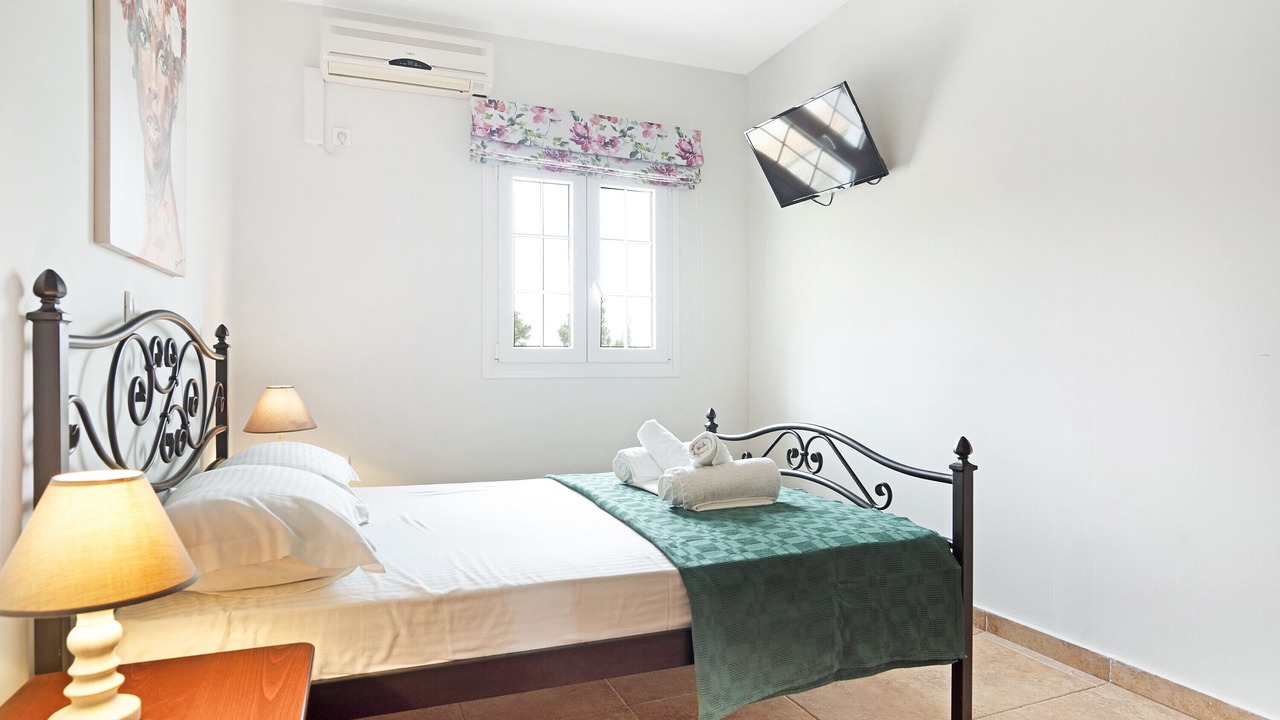 Photo of Bedroom in Kalata