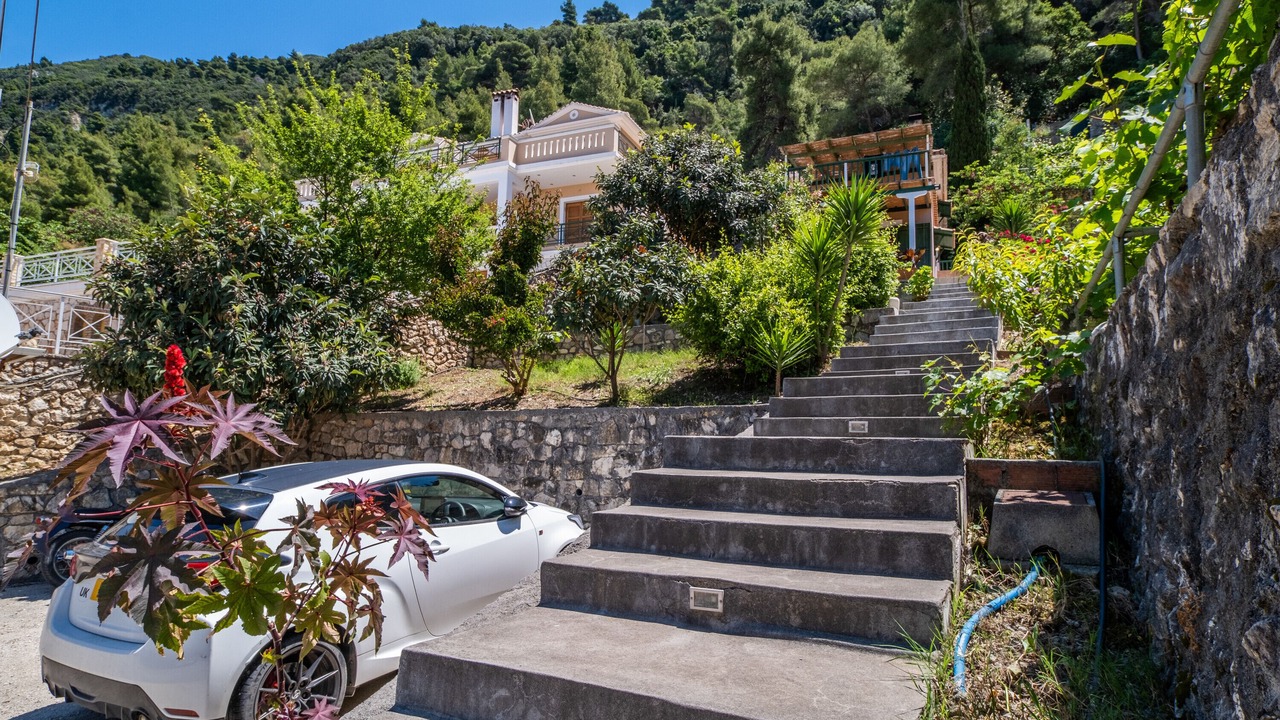 Photo of Outdoor in Frinion