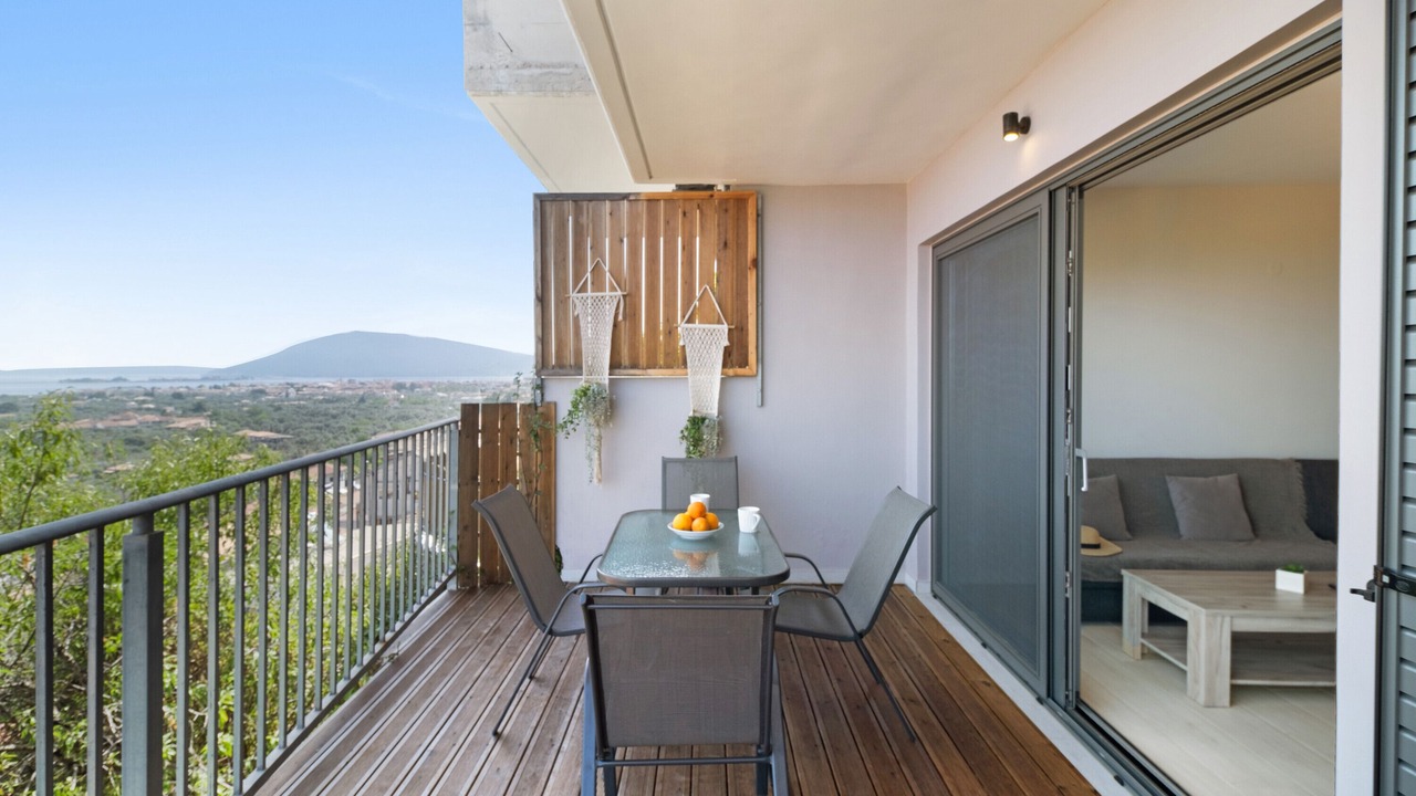 Photo of Outdoor in Frinion