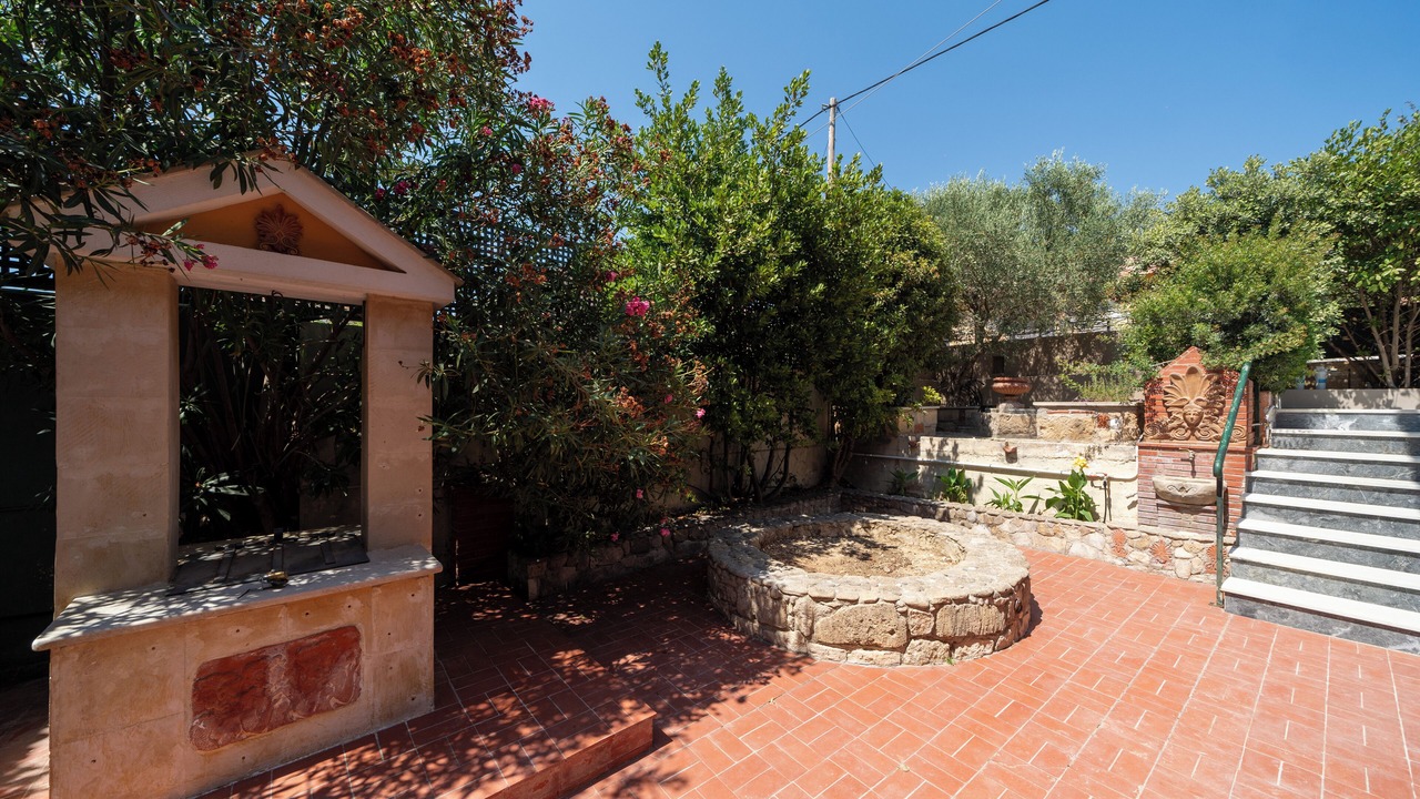 Photo of Outdoor in Sarlata