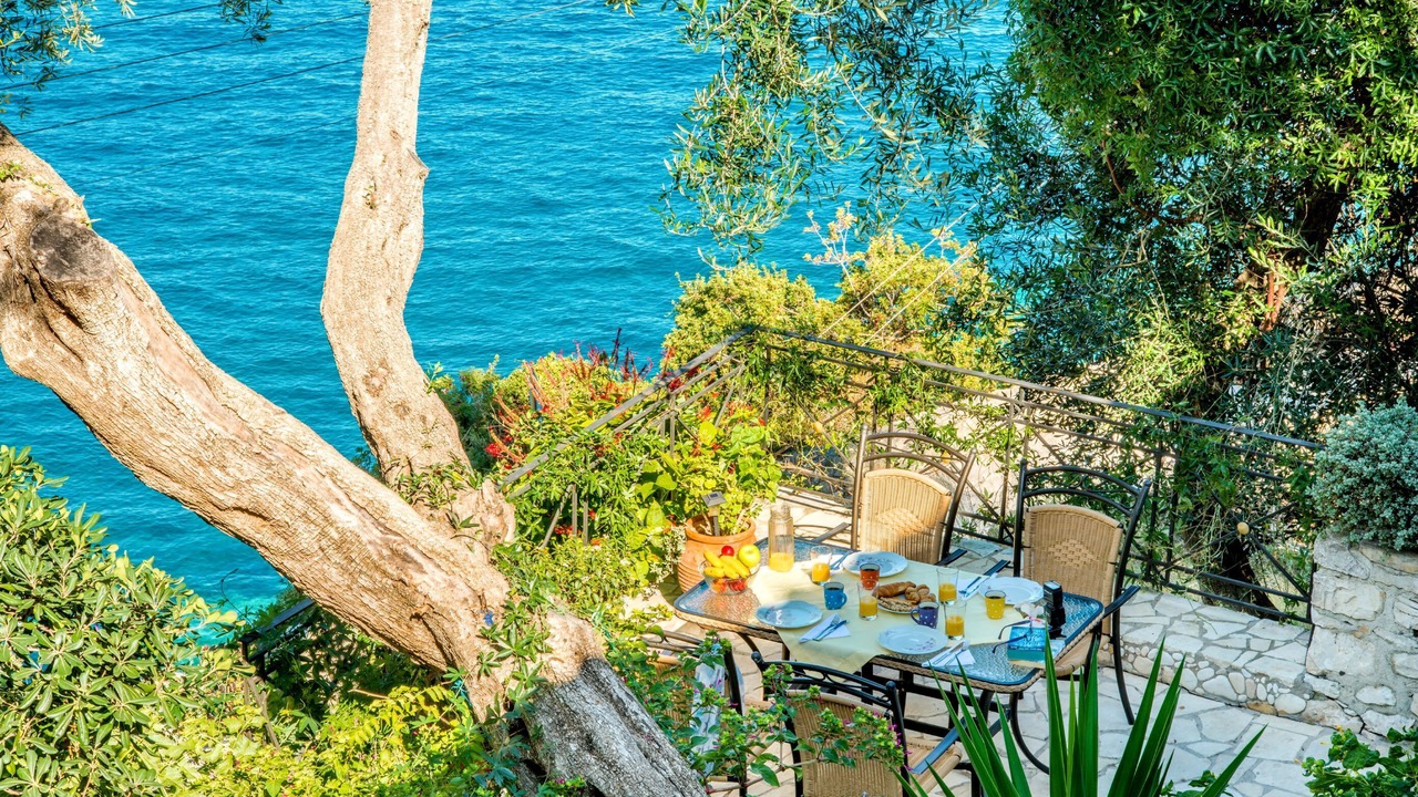 Photo of Patio Balcony in Longos