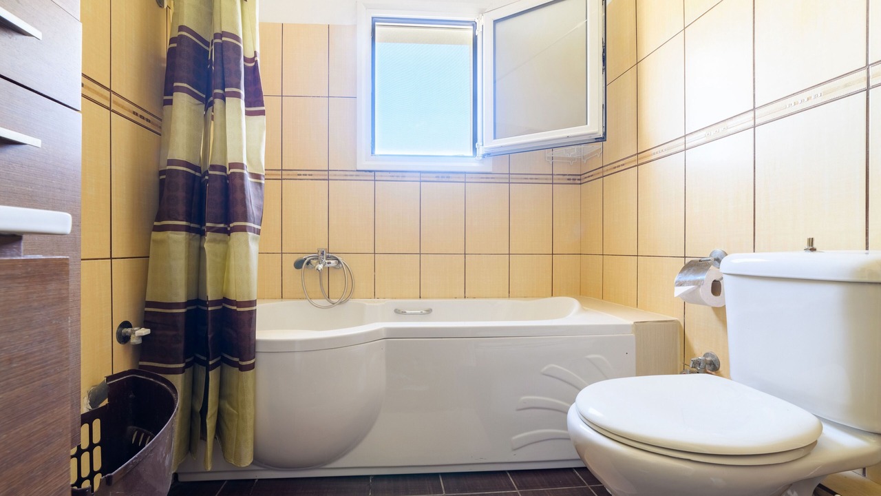 Photo of Bathroom in Parelia