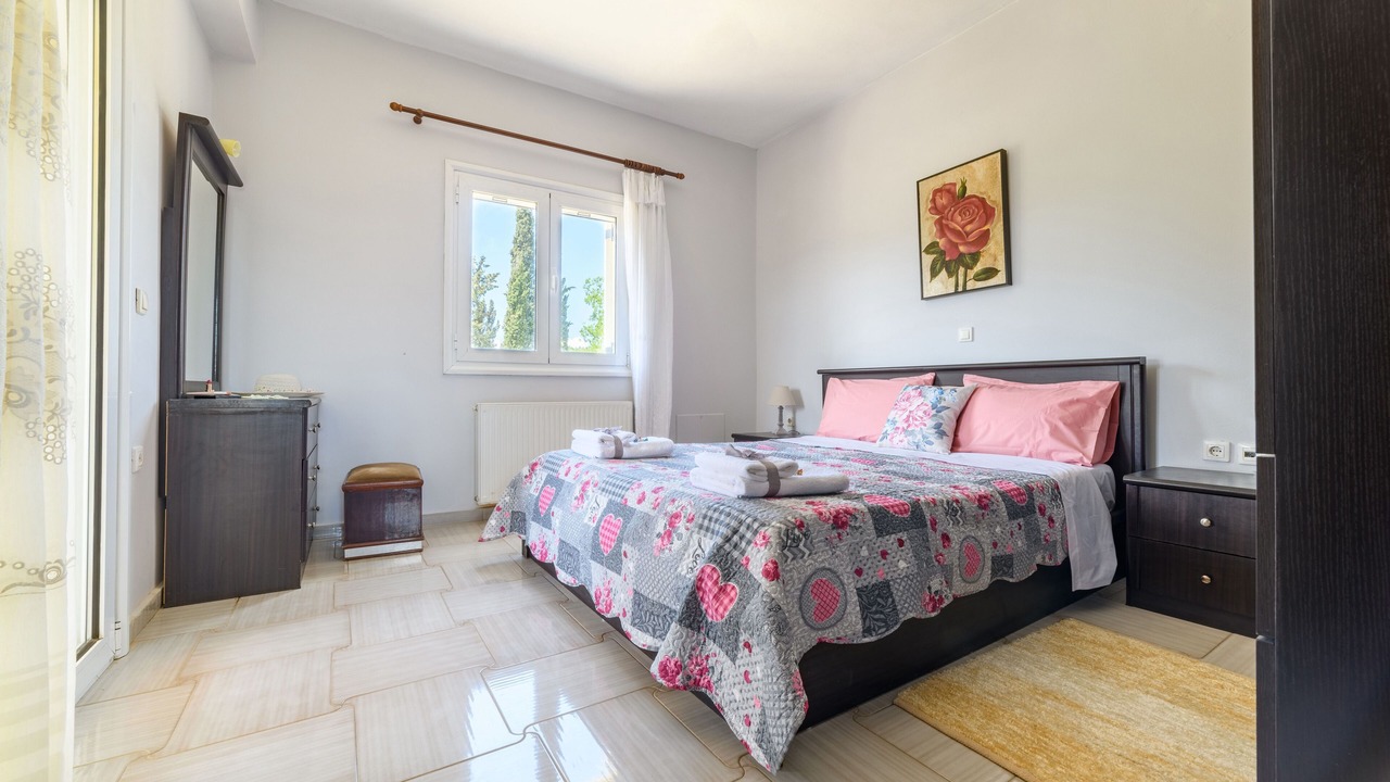 Photo of Bedroom in Parelia