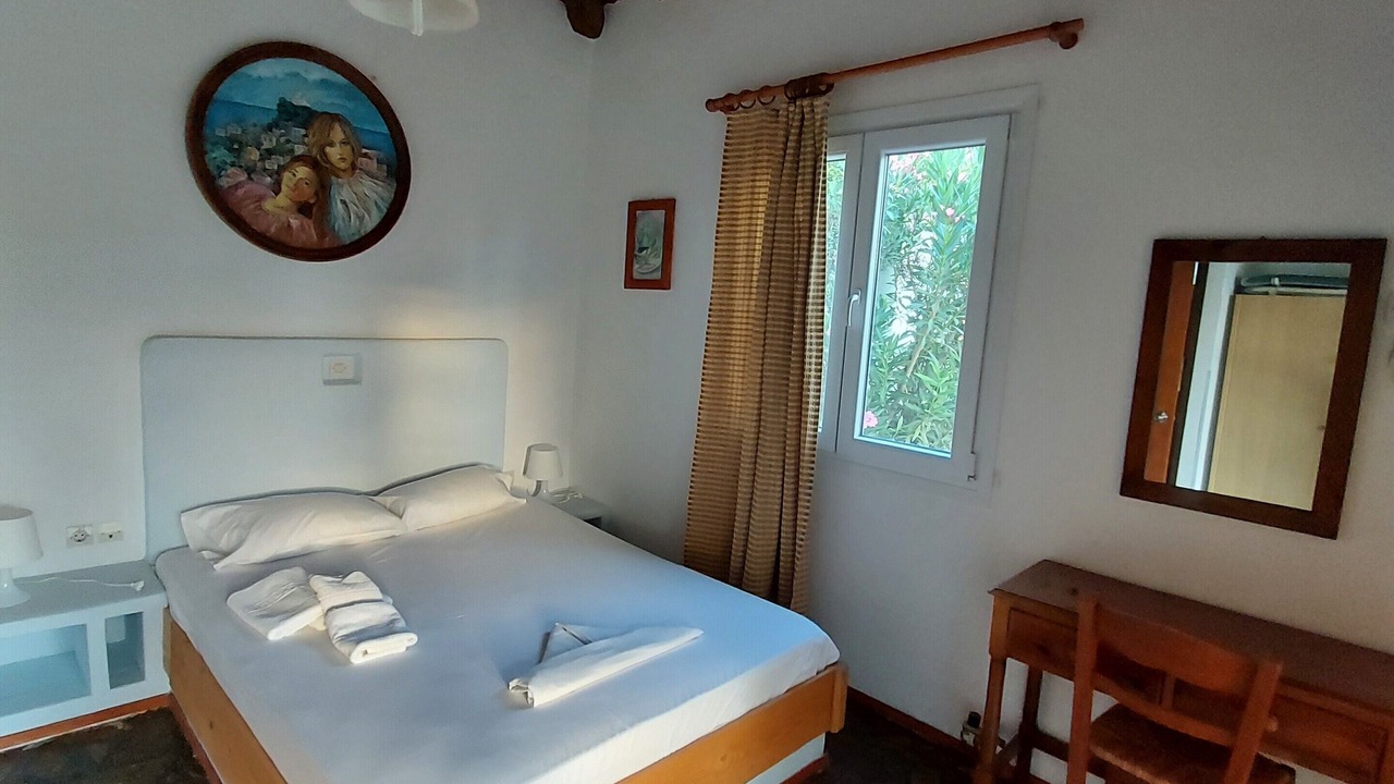 Photo of Bedroom in Ormos Koumeikon