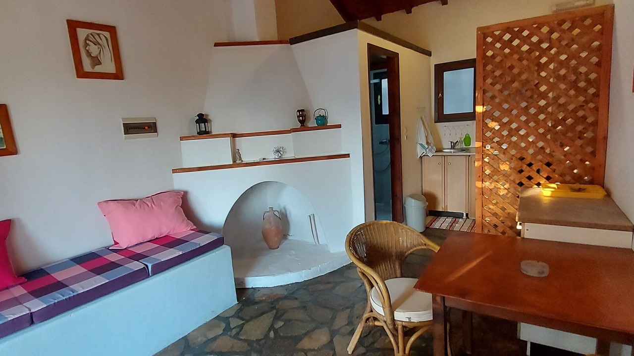 Photo of Livingroom in Ormos Koumeikon