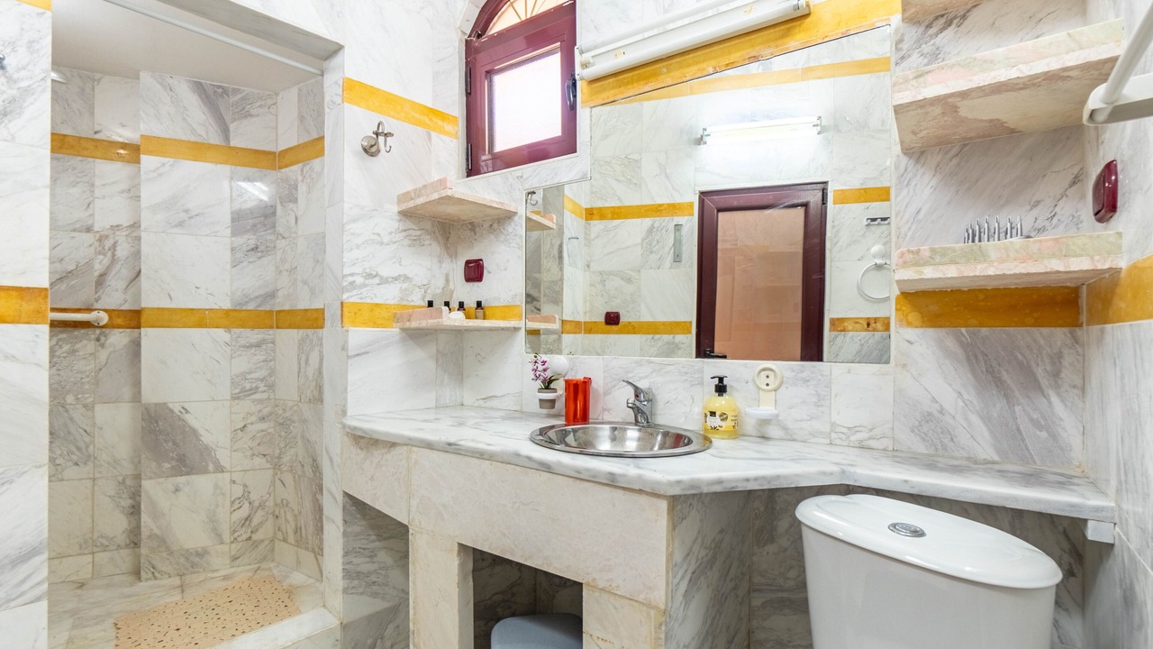 Photo of Bathroom in Gaios