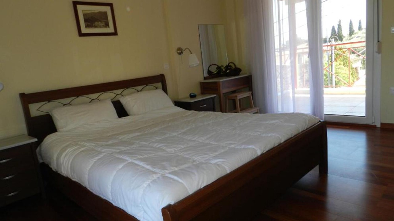 Photo of Bedroom in Sarakiniko