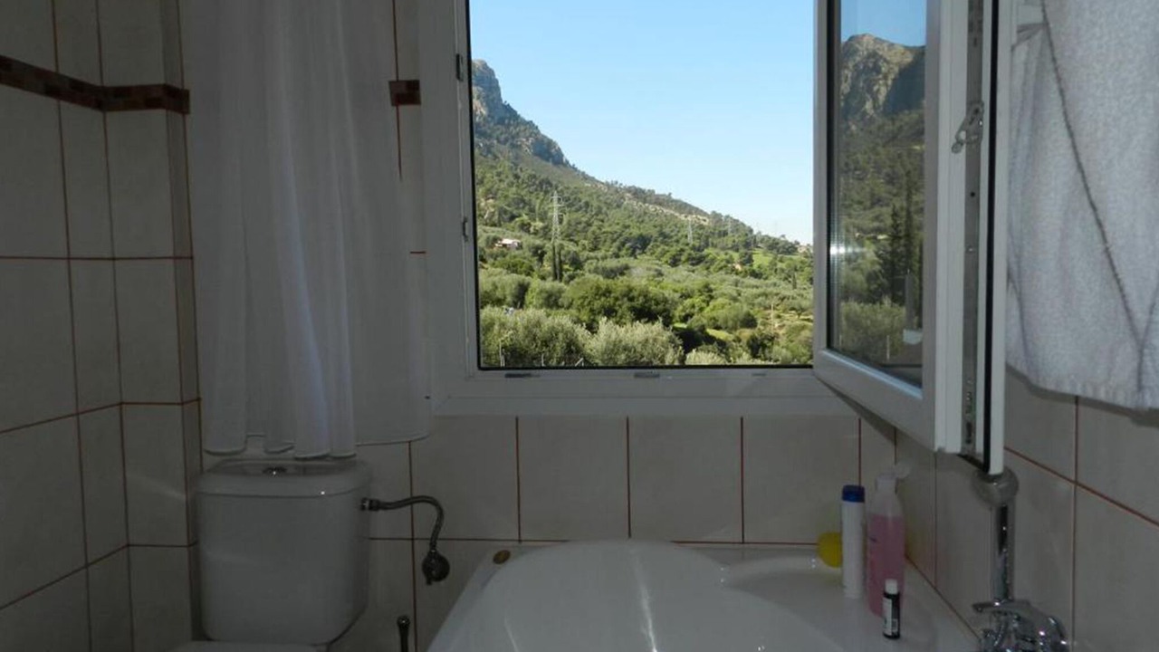 Photo of Bathroom in Sarakiniko