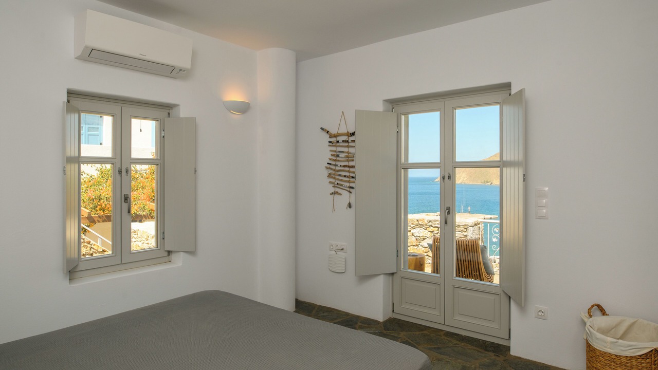 Photo of Bedroom in Aegiali