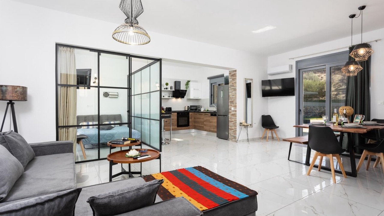 Photo of Bedroom in Lardos