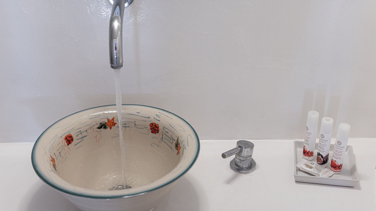 Photo of Bathroom in Psarou