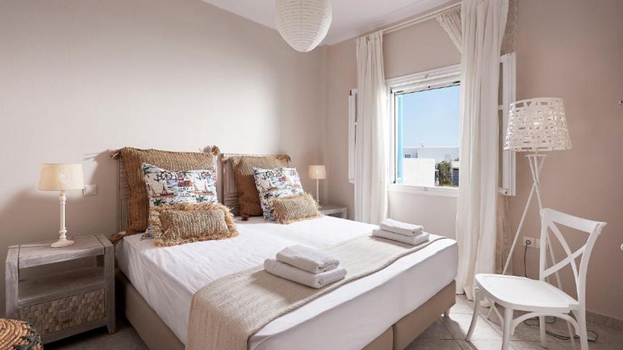 Photo of Bedroom in Adamas