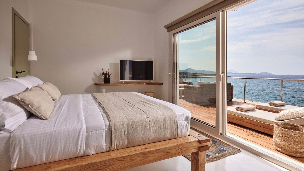 Photo of Bedroom in Milos