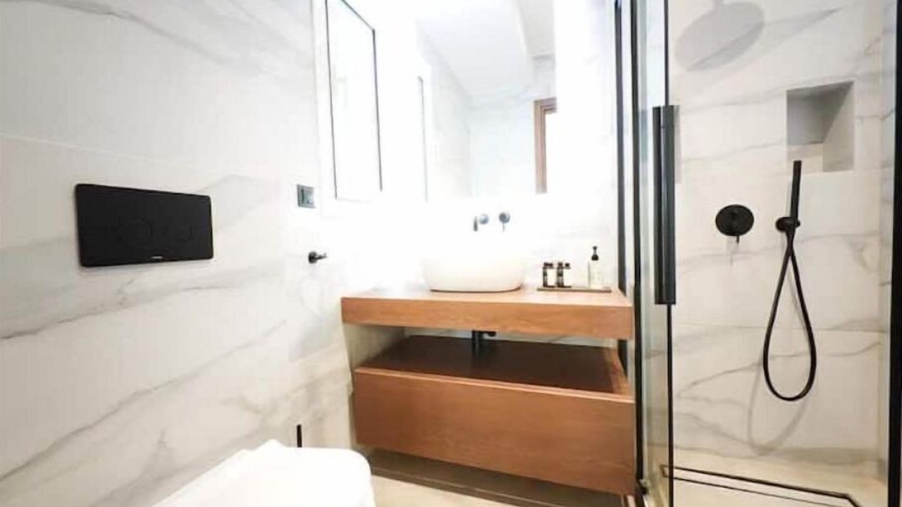 Photo of Bathroom in Omonia