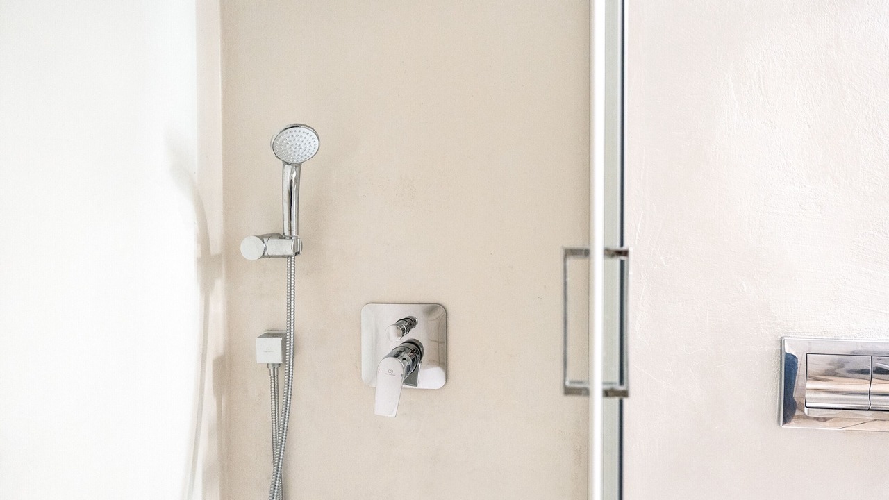 Photo of Bathroom in Glinado