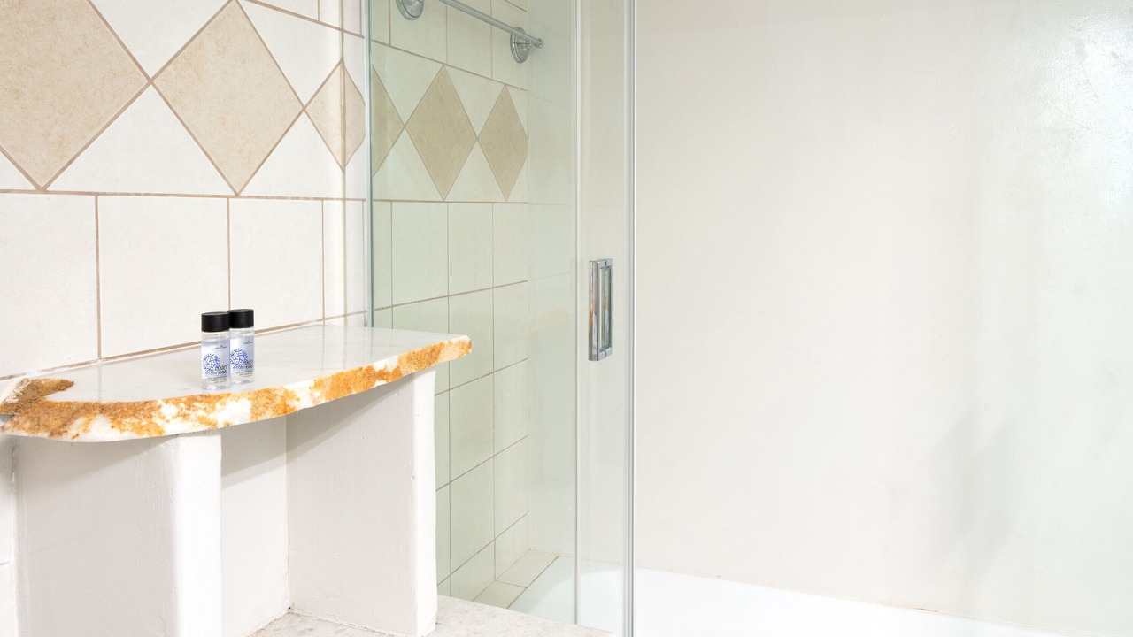 Photo of Bathroom in Glinado