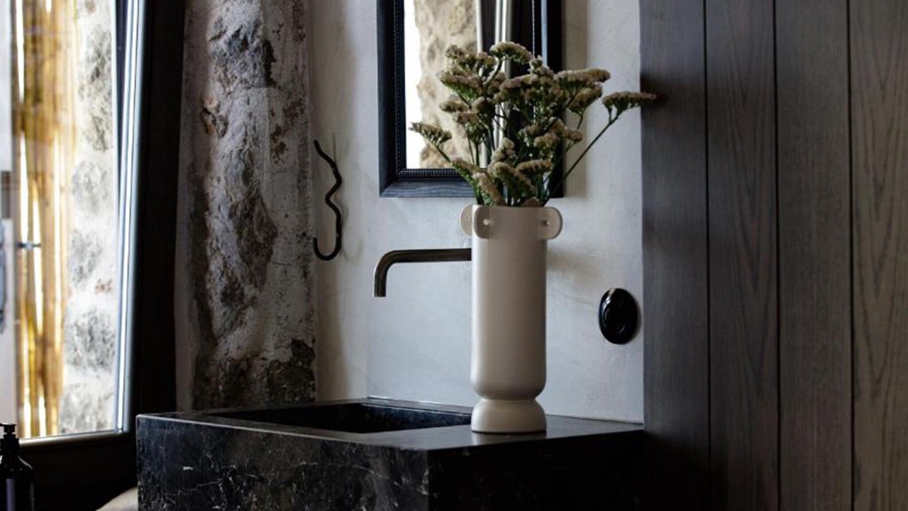 Photo of Bathroom in Mirthios