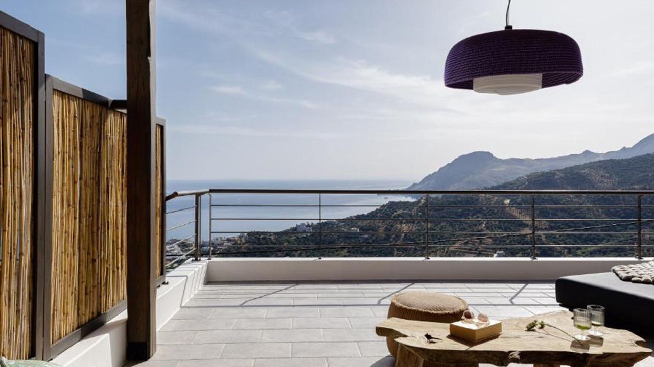 Photo of Patio Balcony in Mirthios