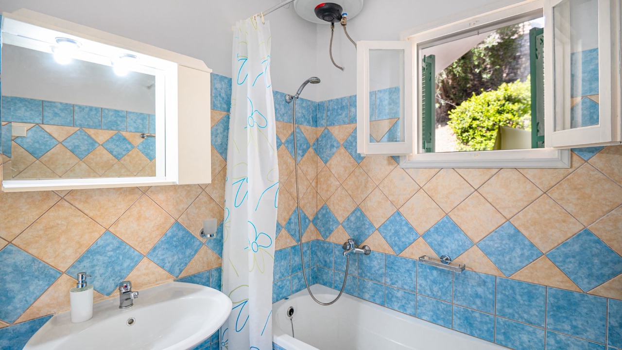 Photo of Bathroom in Agios Stefanos