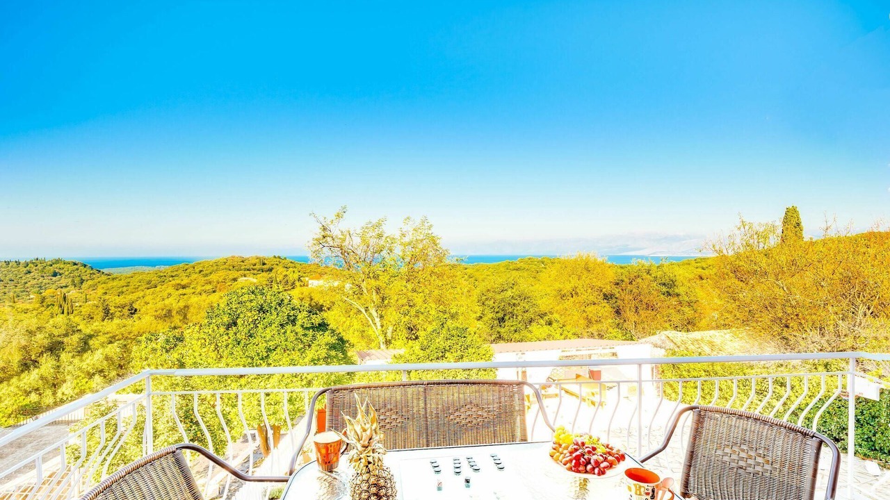 Photo of Outdoor in Peroulion