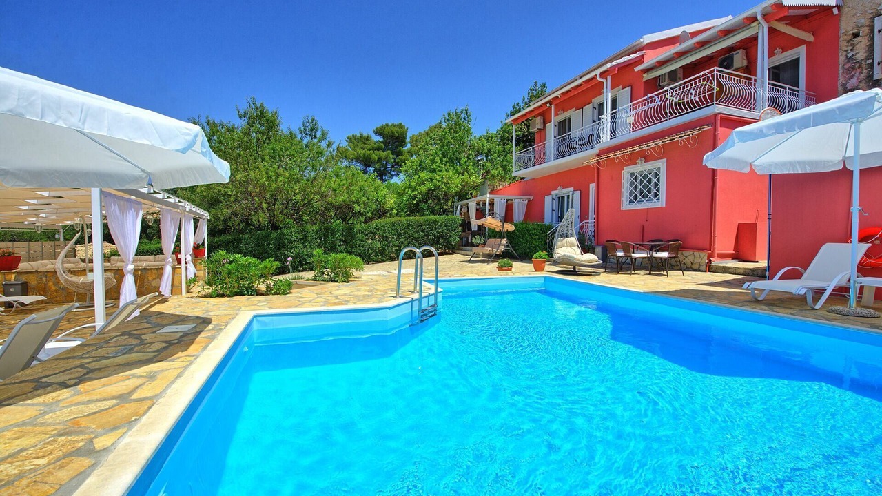 Photo of Outdoor in Peroulion