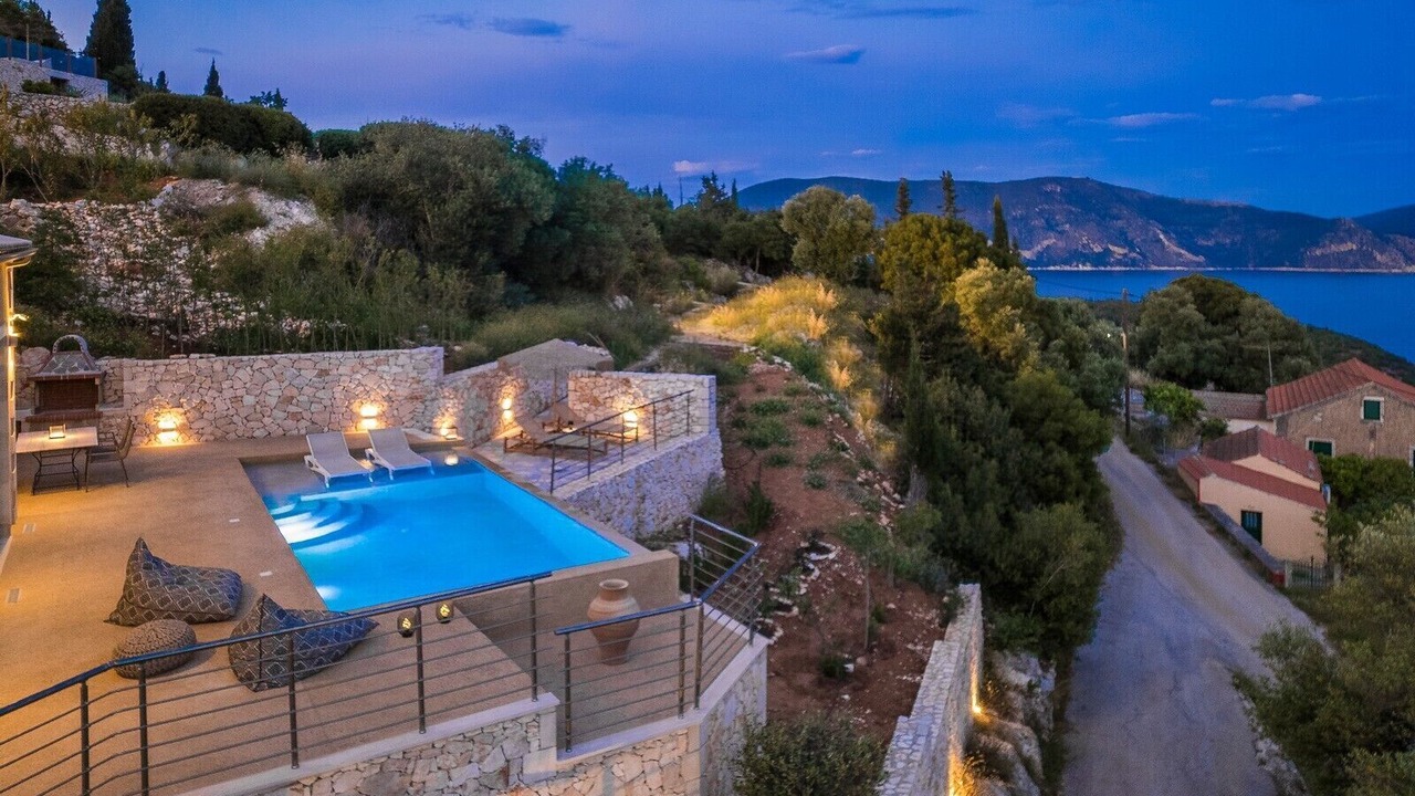 Photo of Outdoor in Tselendata