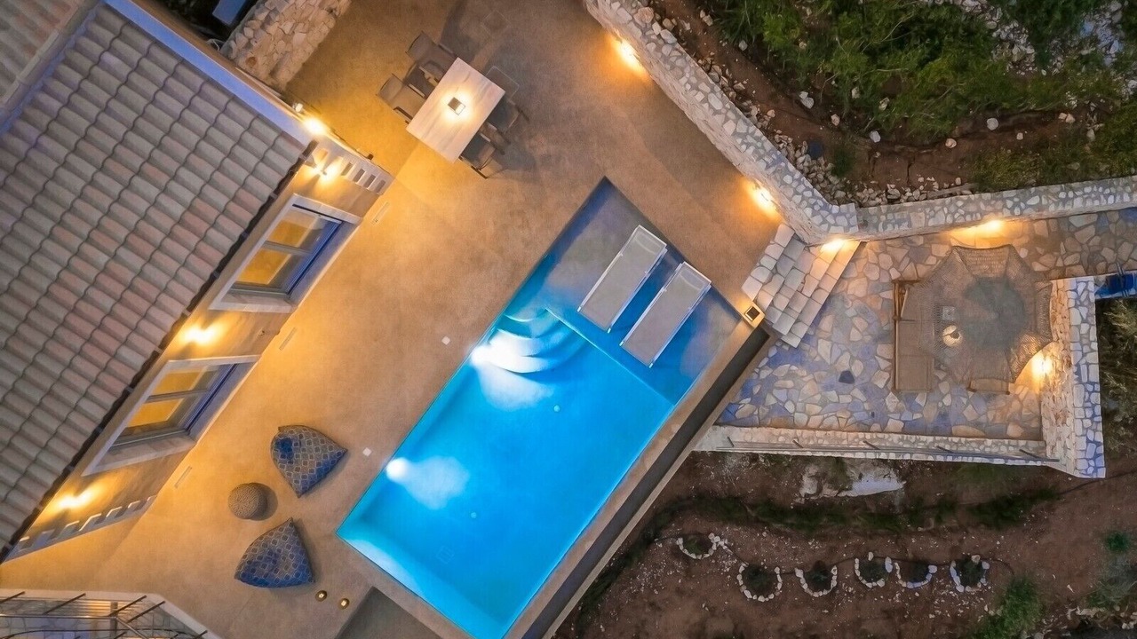 Photo of Outdoor in Tselendata