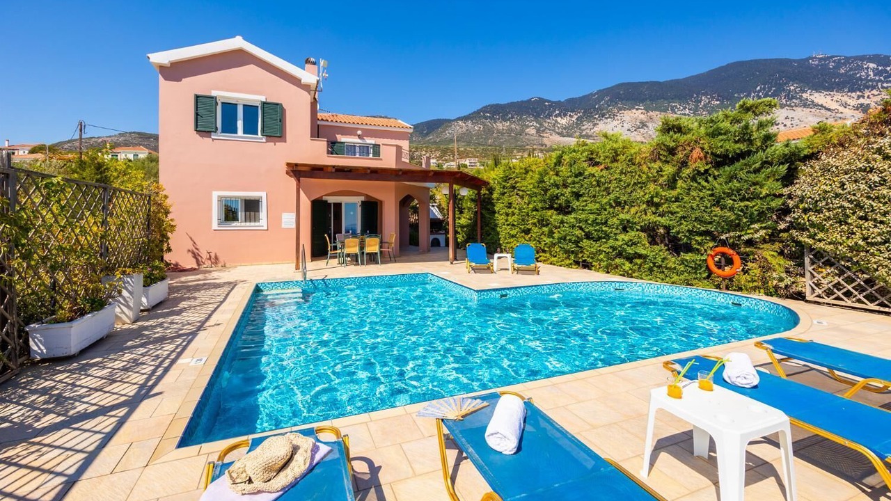 Photo of Outdoor in Karavados