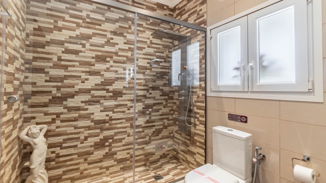 Photo of Bathroom in Lakones