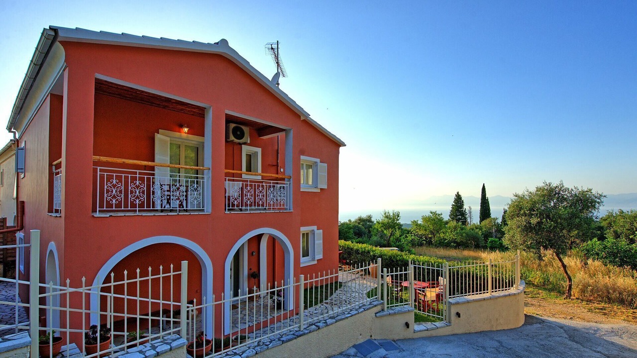 Photo of Outdoor in Petaleia