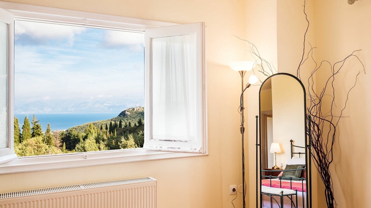 Photo of Bedroom in Petaleia