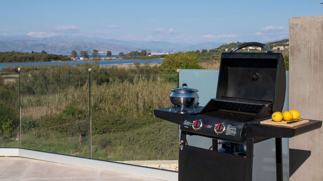 Photo of Outdoor in Petaleia
