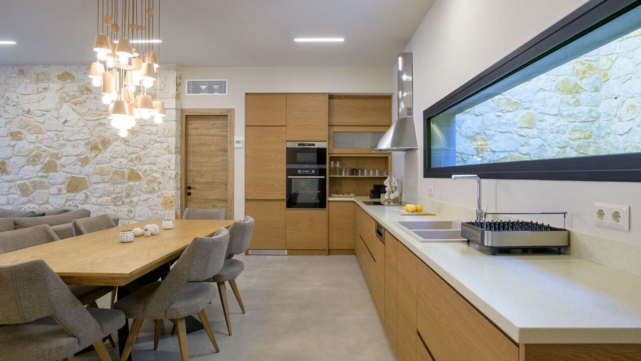 Photo of Kitchen in Petaleia