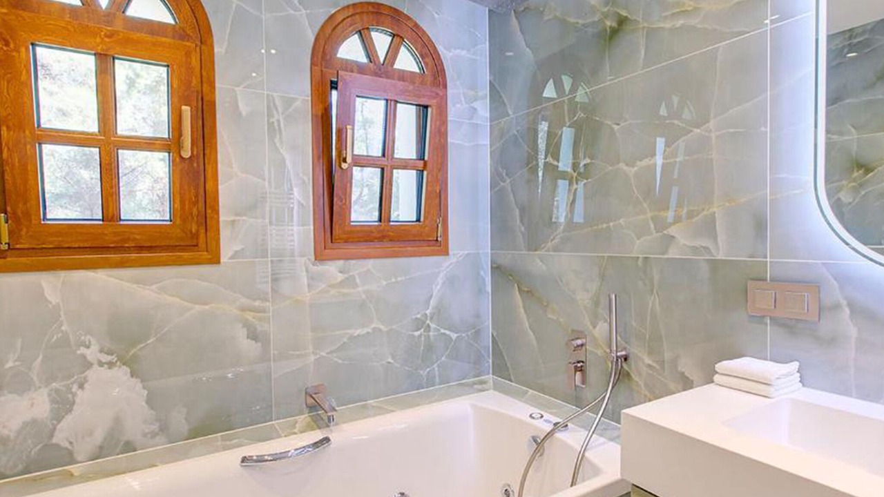 Photo of Bathroom in Sane