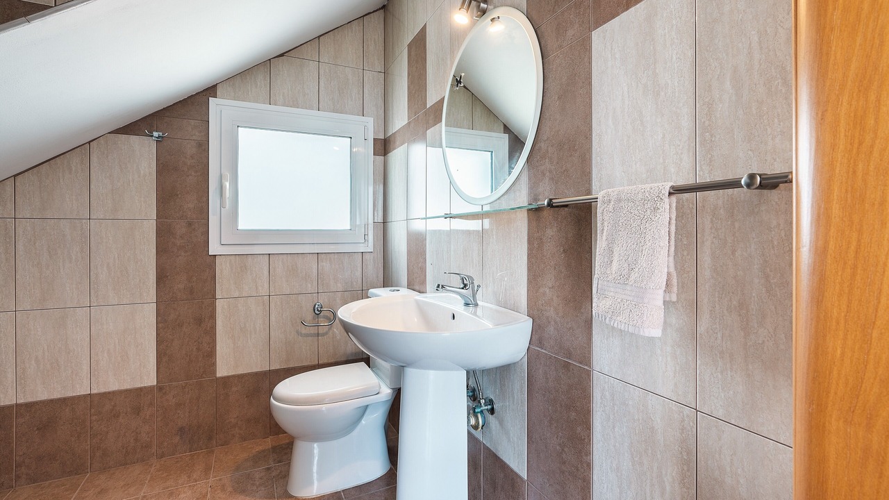 Photo of Bathroom in Gennadi